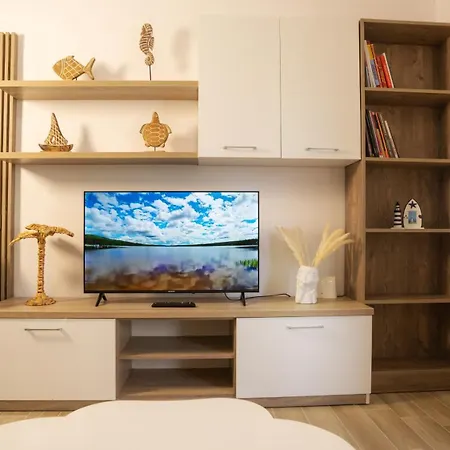 Ami * Golem (Tirana)