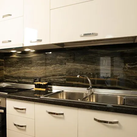 Ami Apartment Golem (Tirana)